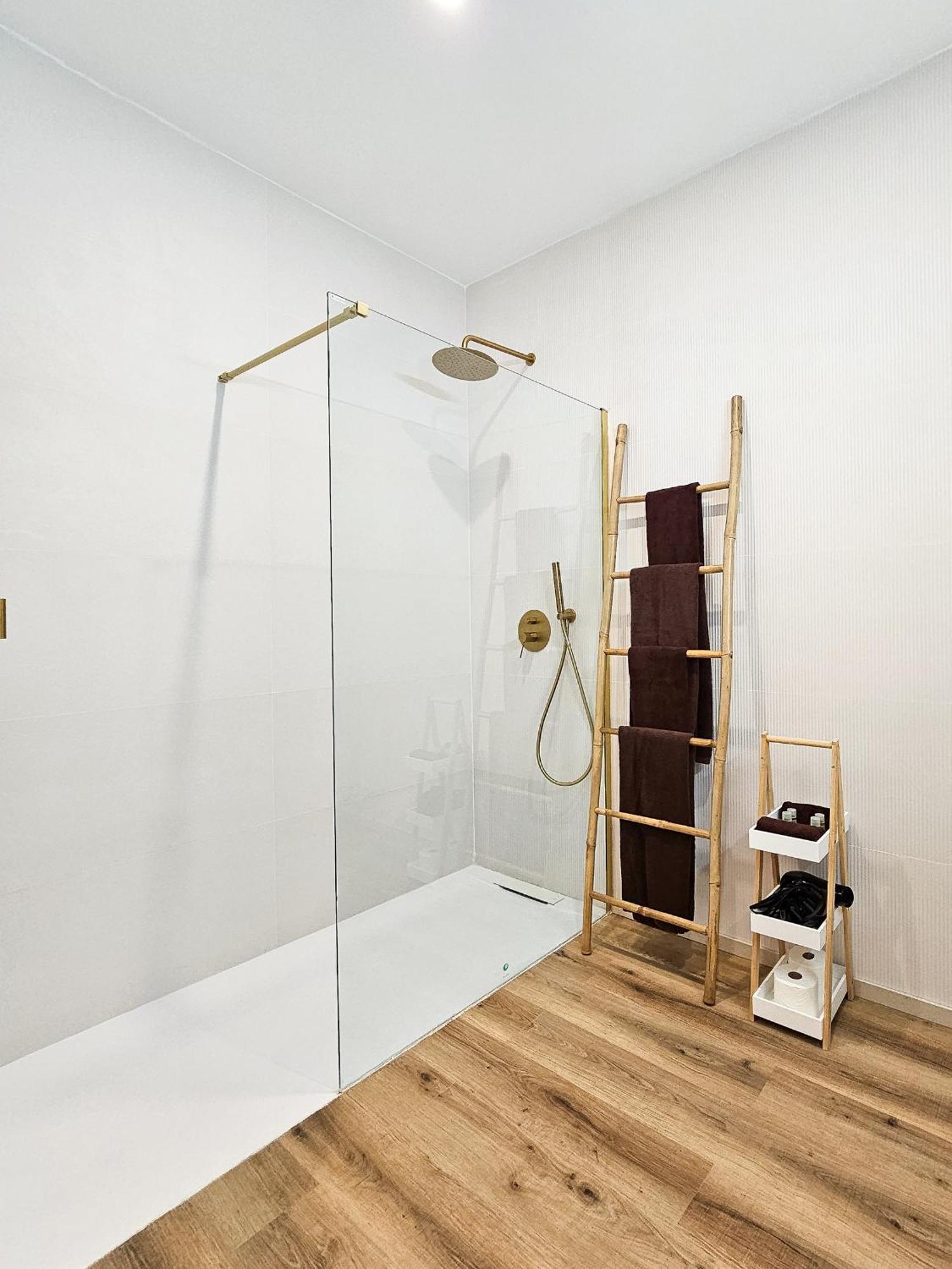 Pivote Flats - Marina B
